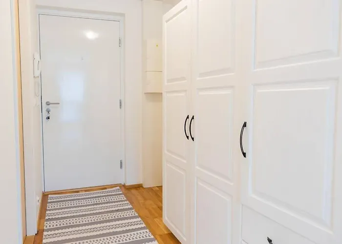 Appartement Lovely 5 Min Walk From Old Town And Seaside Tallinn